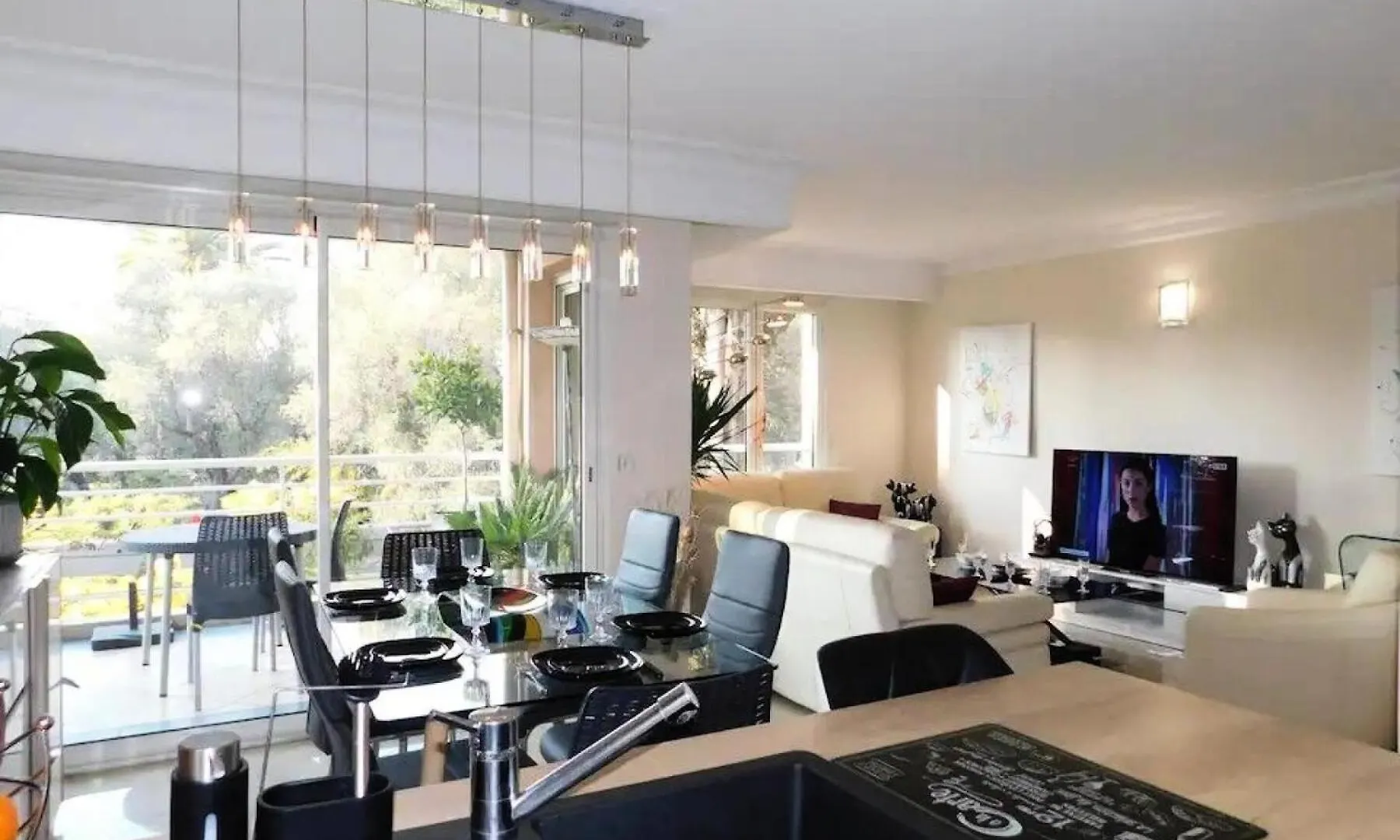 Appartement 6 Personnes Au Coeur De Cannes - Appartement 4 Pieces 6 Personnes Mae-0031